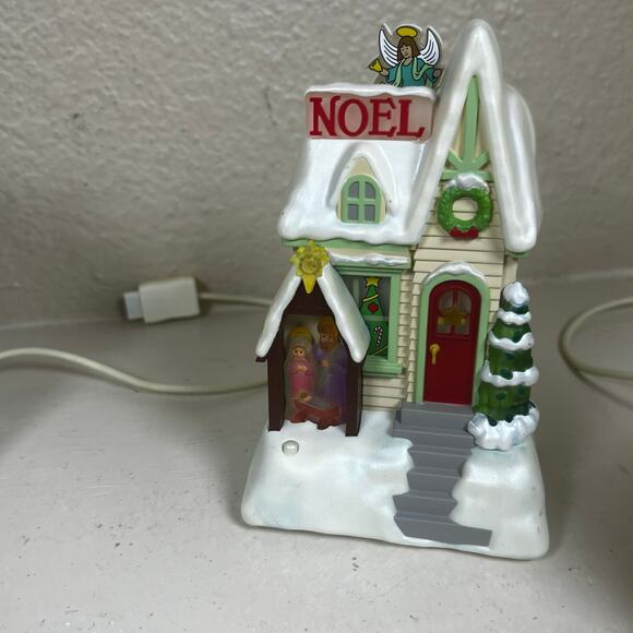 Hallmark Caroling Cottages 2009 Light & Sound Set of 4 & bonus 2014 Snowman - Picture 13 of 16